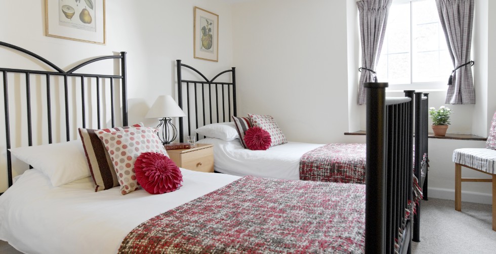 Stepping Stones Cottage bedroom, Cotswold Cottages, Bourton-on-the-Water