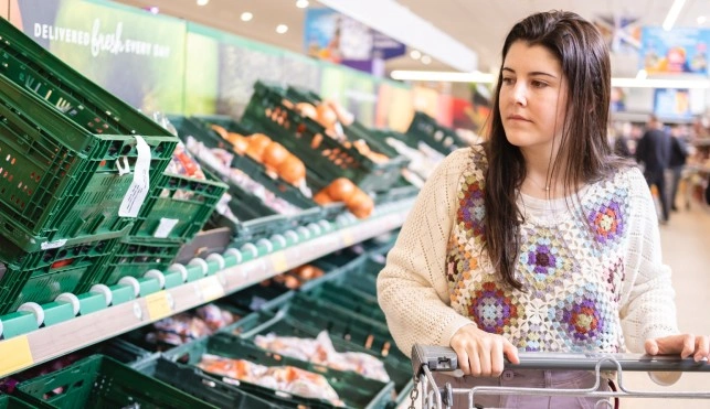 Woman doing her food shopping